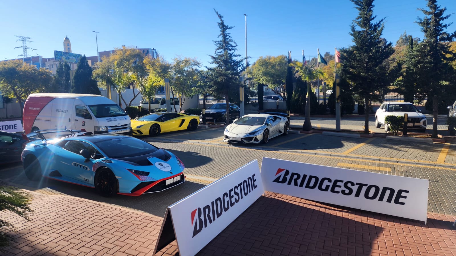 Main photo of the club in South